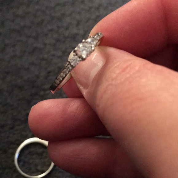 Size 10 Wedding Ring Set - Picture 3 of 8